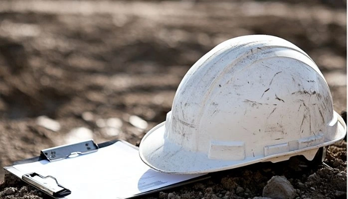 Panneaux solaires en toiture : ouvrage… ou simple équipement ?